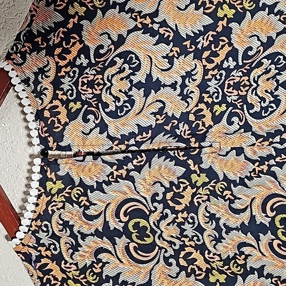 THML BLOUSE - Picture 5 of 7